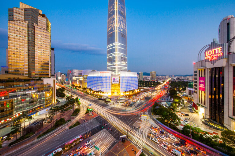 Breaking Brand Boundaries: The Path to Global Recognition